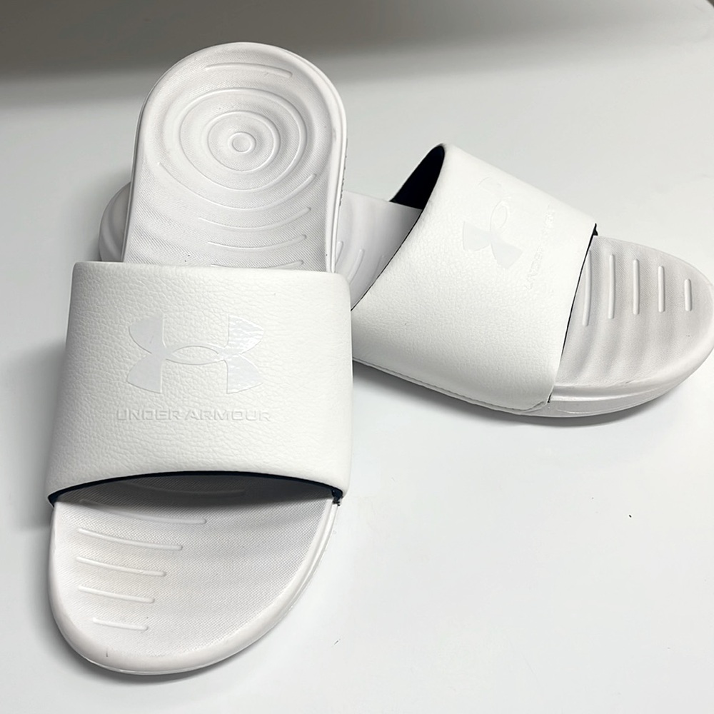 Under armour slides